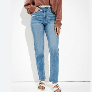 American Eagle Mom Straight Jeans size 4 Regular